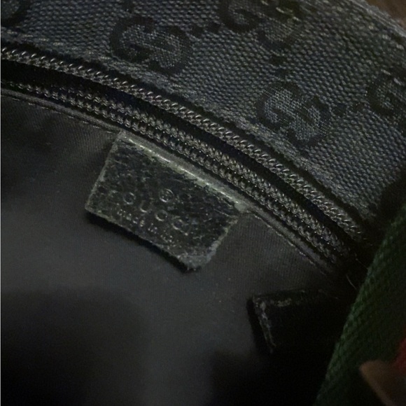 Gucci crossbody bag perfect condition - Picture 6 of 6